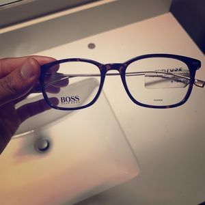 HUGO BOSS SUNGLASSES